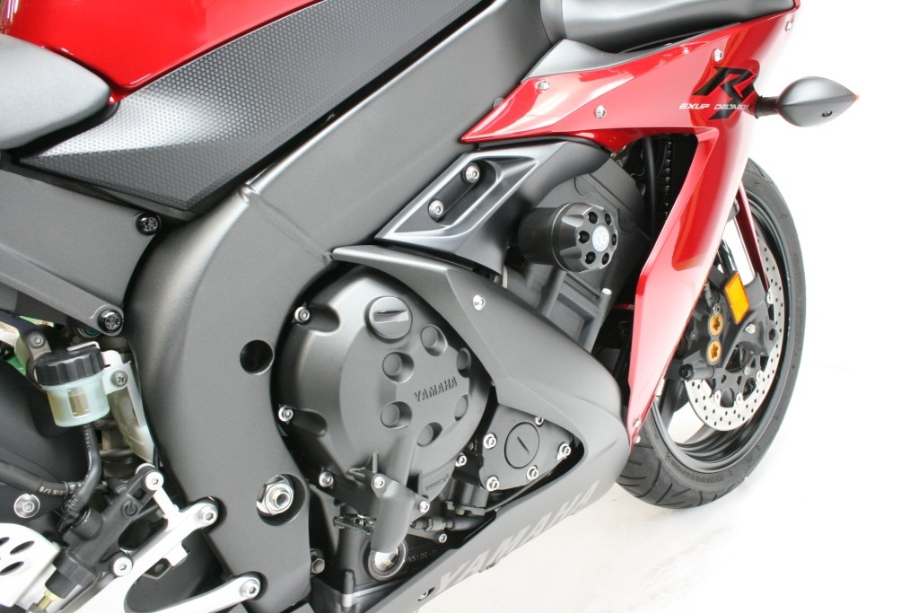 Gilles YZFR1 Frame Sliders Yamaha R1 Forum YZFR1 Forums